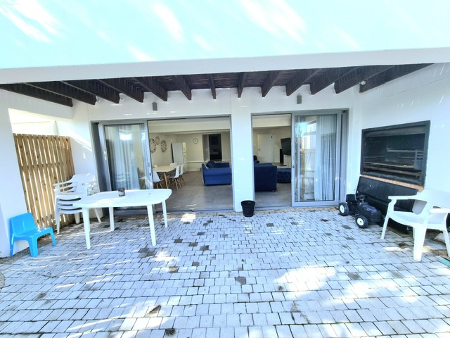 To Let 1 Bedroom Property for Rent in Camps Bay Western Cape
